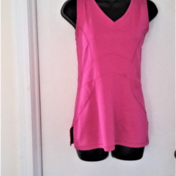 ⭐️ Host Pick ⭐️ Bianca Nygard Weekend Women Pink- Sport Top - Picture 2 of 5